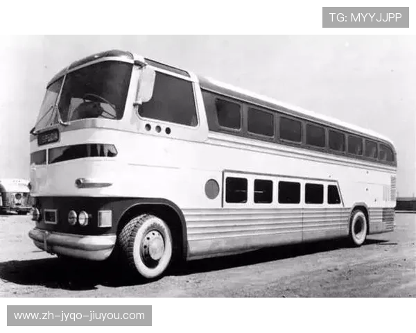 德甲球队专用大巴介绍：品牌配置与后勤保障揭秘