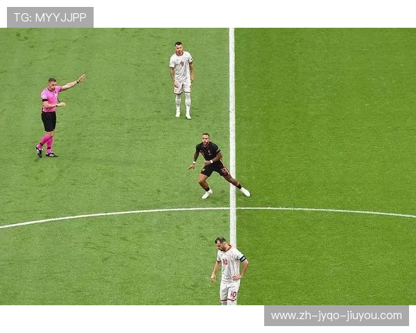 足球比赛中的战术创新与临场调整